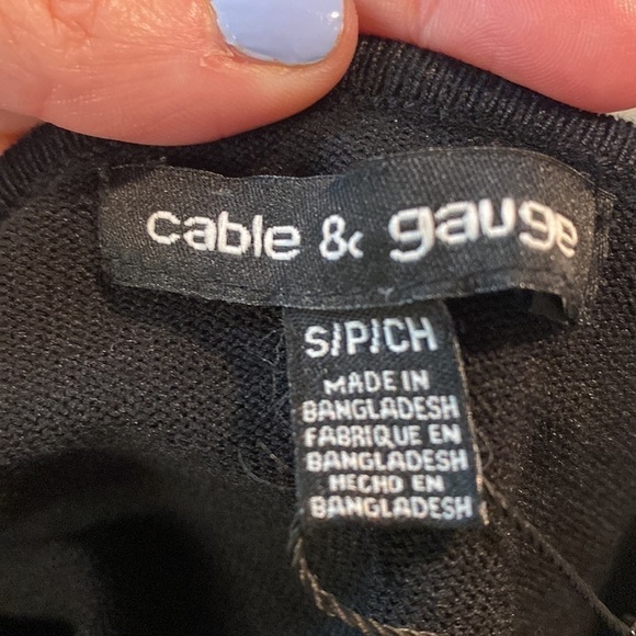 NWT Cable & Gauge Black Crew Neck Sweater Size Small - Picture 7 of 9